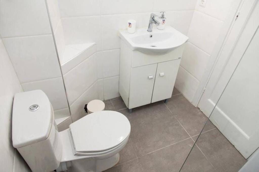 Apartament Ipeirou Central Ateny Zewnętrze zdjęcie